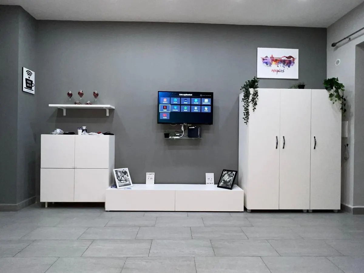 Lad 75 Apartment Naples Italy