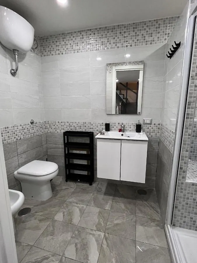 Lad 75 Apartment Naples Italy